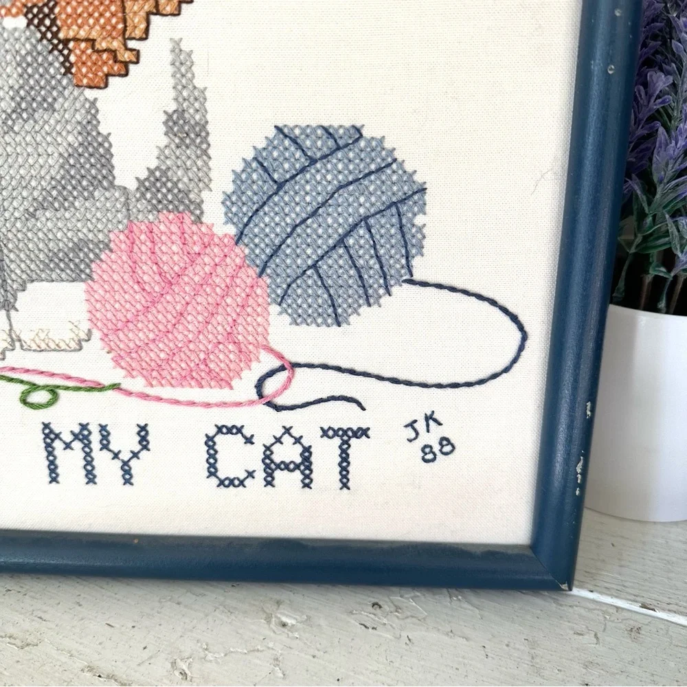 Vtg Love Me, Love My Cat Handmade Framed Cross Stitch Embroidery Art Wall Hang